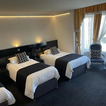 Revelstoke Hotel-2