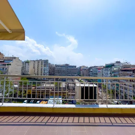 City Plaza Apartments & Rooms-3