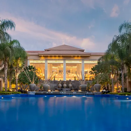 Dusit Thani Lakeview Cairo-3