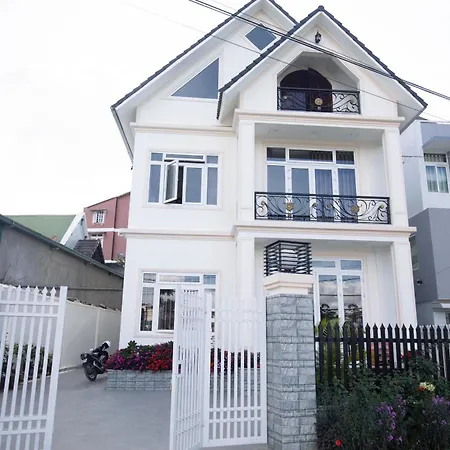 Huna House-3