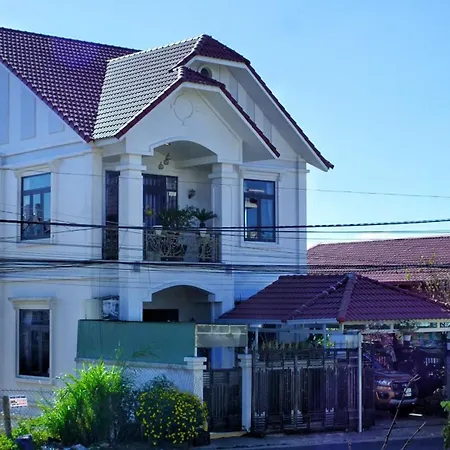 Huna House-2