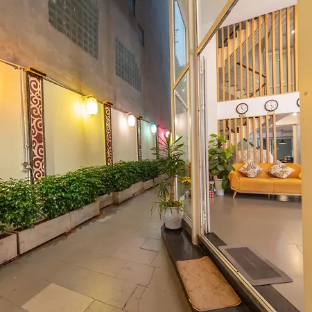Golden Sunshine Villa Hotel And Travel-3