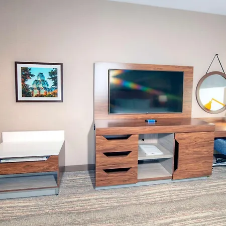 Hampton By Hilton Ottawa-3