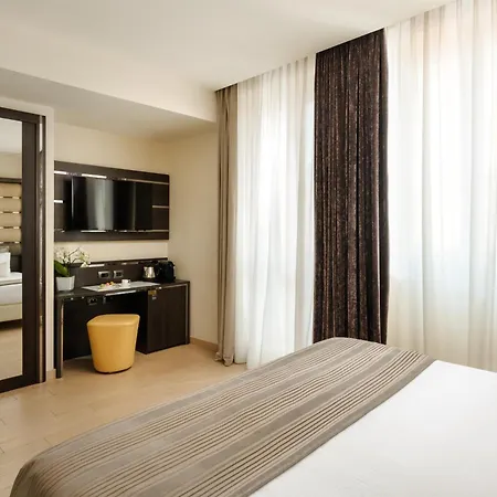 Hotel The Square Milano Duomo - Preferred Hotels & Resorts-3