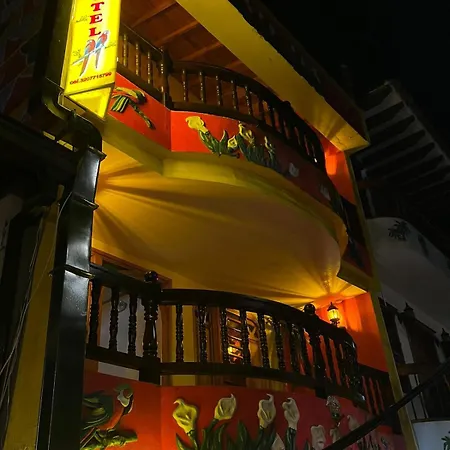 Hotel Las Guacamayas Guatapé-2