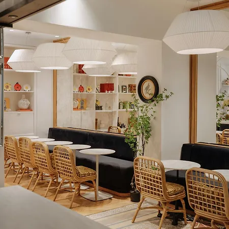 Solly Hotel Paris-2