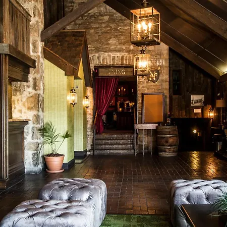 Old Stone Inn Boutique Hotel-3