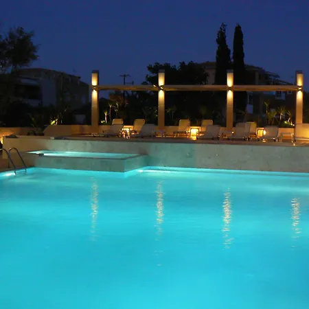 Happyland Hotel Apartments-3