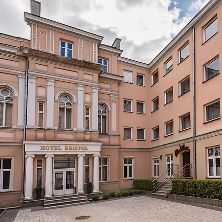 Hotel Bristol-2