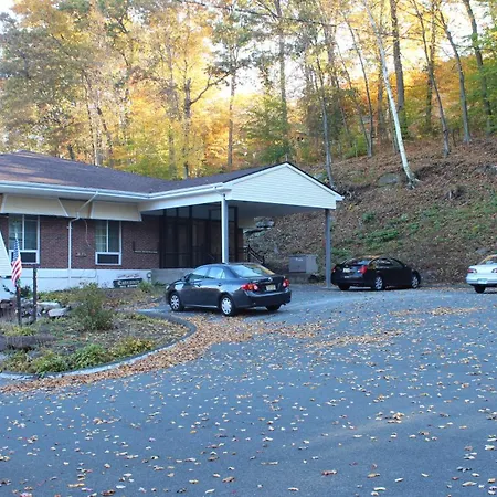 Passport Inn And Suites - Middletown-2