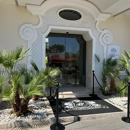 Relais Corte Degli Aragonesi-3