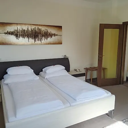 Hotel-Pension Villa Dorothy-3