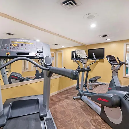 Best Western Inn & Suites Rutland-Killington-2