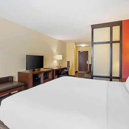 Comfort Suites East Lincoln - Mall Area-2