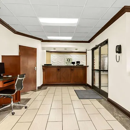 Quality Inn Russellville-2