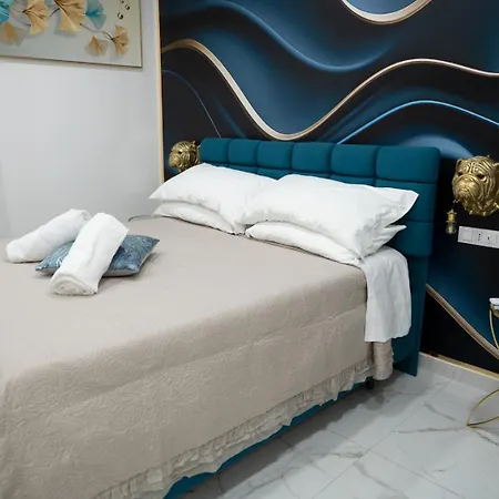 Seven7 Rooms-3