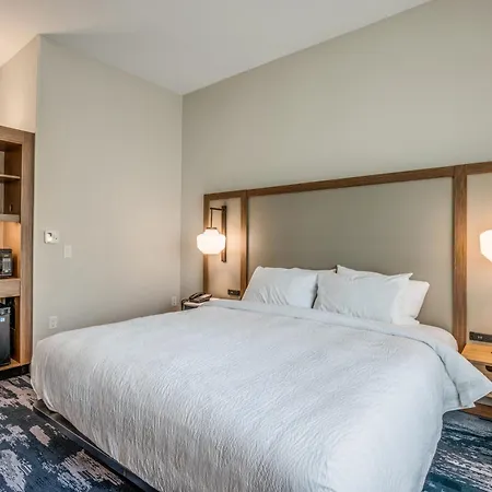 Holiday Inn Express & Suites Platteville By Ihg-2
