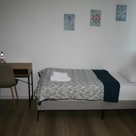 Seehafen Hostel-3
