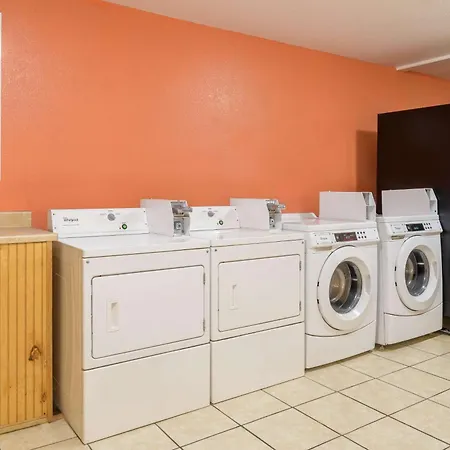 Motel 6-Sedalia, Mo-2