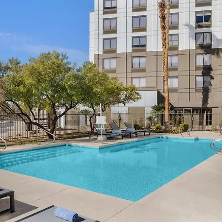 Doubletree By Hilton Las Vegas Airport-2