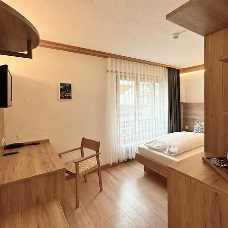 Hotel Crystal-3