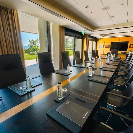 Five Zurich - Luxury City Resort-3