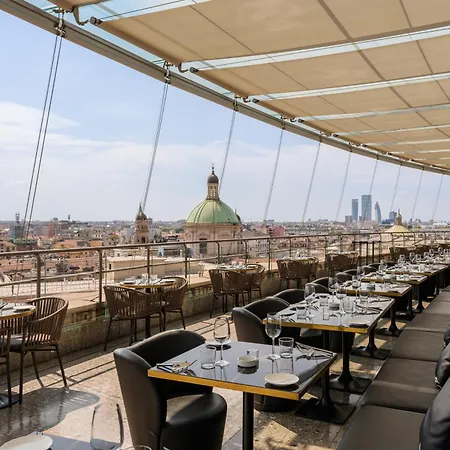 Hotel The Square Milano Duomo - Preferred Hotels & Resorts-2