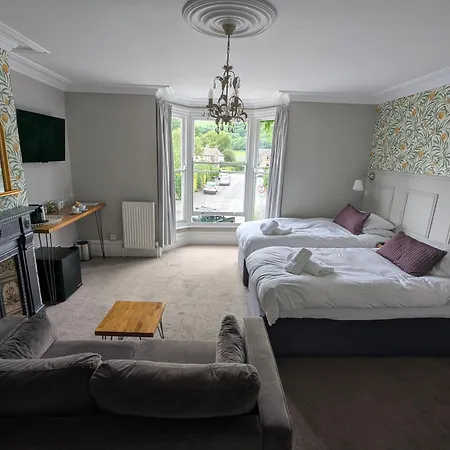 Four Seasons Guesthouse-3