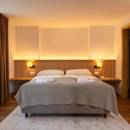 Art Boutique Hotel Monopol-2