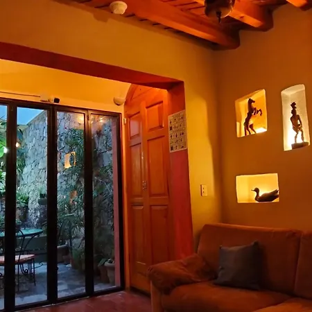 Hotel Antigua Casa De Piedra-3