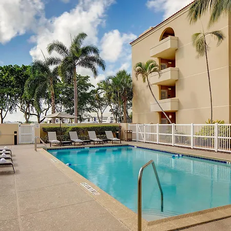 Courtyard By Marriott Fort Lauderdale North/Cypress Creek-2