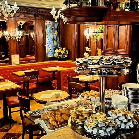 Hotel Lux-3