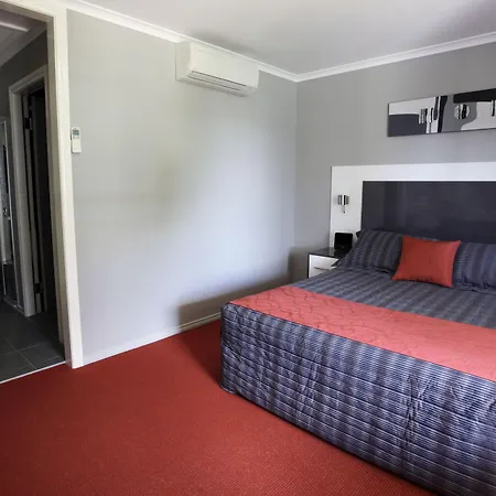 Cattlemans Country Motor Inn & Serviced Apartments-3