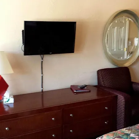 Executive Inn & Suites-3