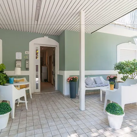 Riviera Residence-2