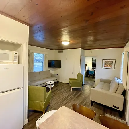 Surf Studio Beach Resort-2