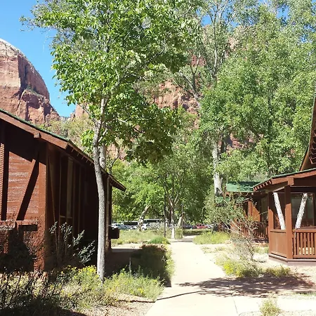 Zion Lodge-3