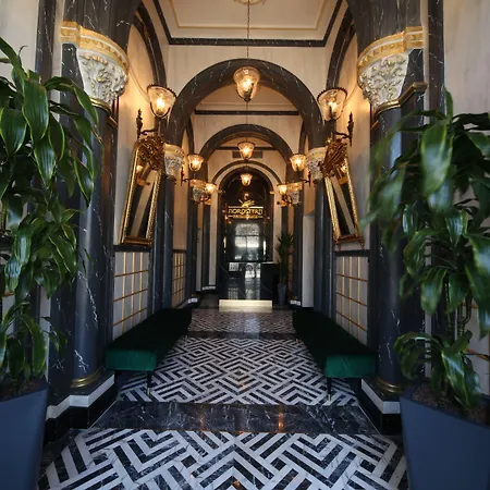 Nordstern Hotel Galata-3
