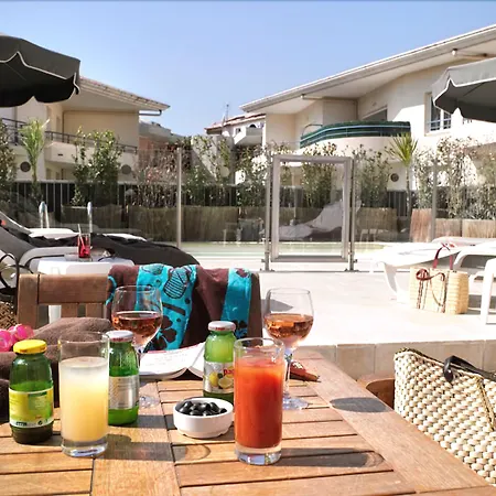 Brit Hotel Confort Le Revest Sainte-Maxime-3