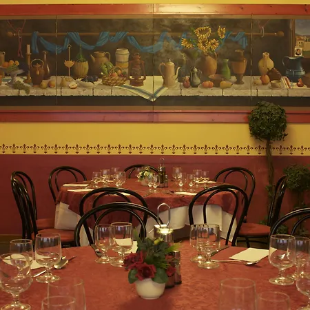 Hotel Moderno-2