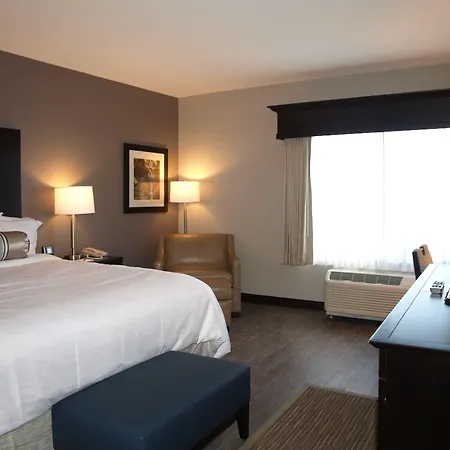 Hotel At Batavia Downs-3