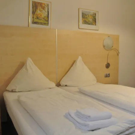 Hotel Am Kamin - Modern Appartements - Free Wifi - Parking-2