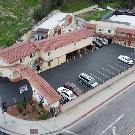 New American Inn & Suites-3