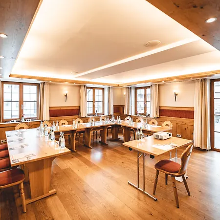 Hotel & Gasthof Loewen-3