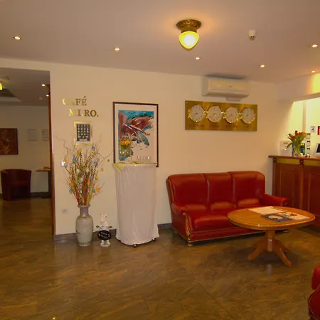 Suite Hotel 900 m zur Oper-3