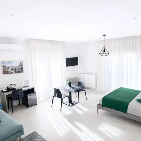 Maqueda Suites-2