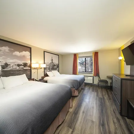 Super 8 By Wyndham Kingston-2