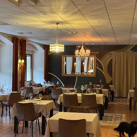 Appart'Hotel Castel Emeraude, Charme et Caractère-3