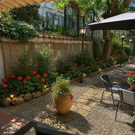 La Petite Maison-3