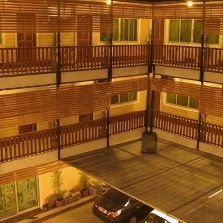 Miami Hotel-3